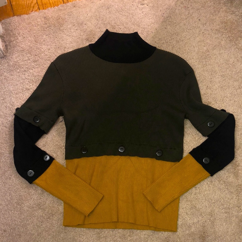 Block color mock neck sweater